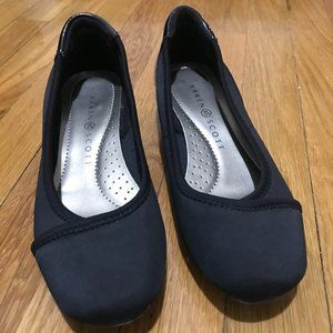 Karen Scott Women Black Shoe, Casual Formal